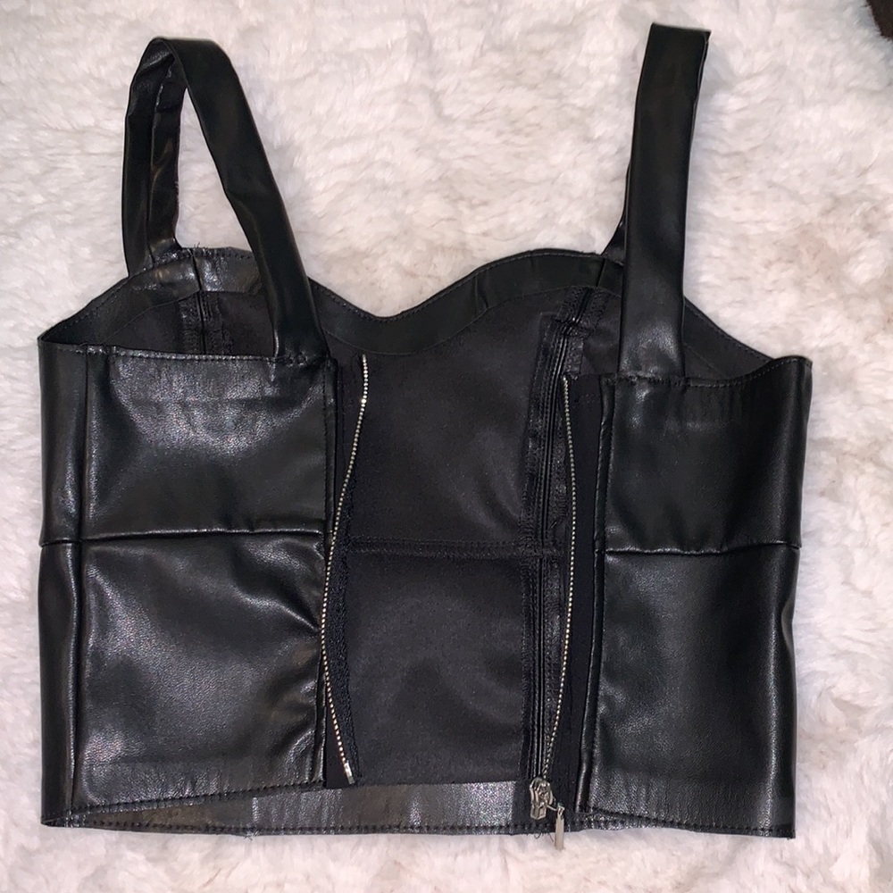 Dynamite leather top - Picture 2 of 7